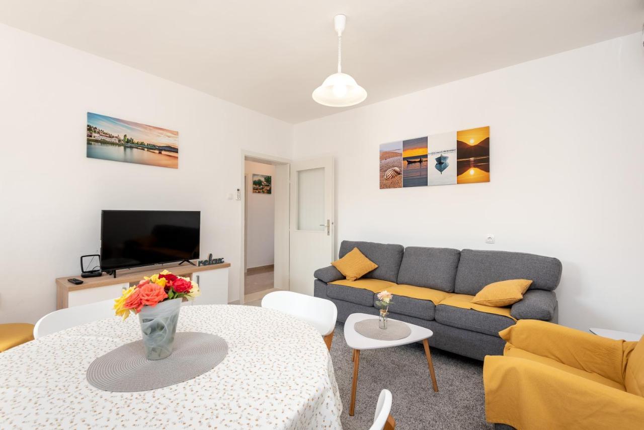 Apartman Galov Metković Exterior foto