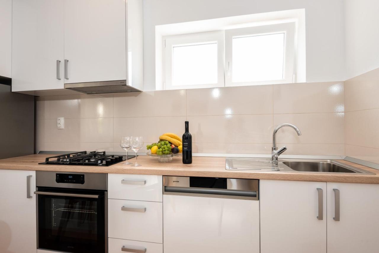 Apartman Galov Metković Exterior foto